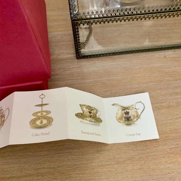 Limited Edition Royal Buckingham Palace Sugar Bowl - Picture 4 of 8